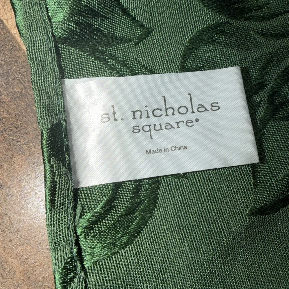 St Nicholas Square Emerald Green Tablecloth Fabric Oblong Rectangle 60 x 104